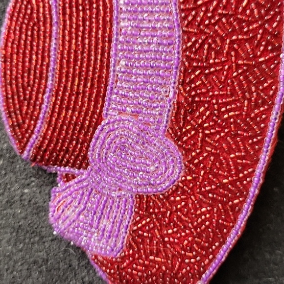 Red Hat Society Beaded Coin Purse & Enameled Hat Trinket - Picture 5 of 5